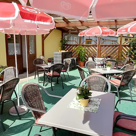 Landhotel-restaurant Willingshofer Hotell